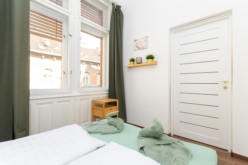 Kertesz Luxe Budapest By Nw Esterno foto